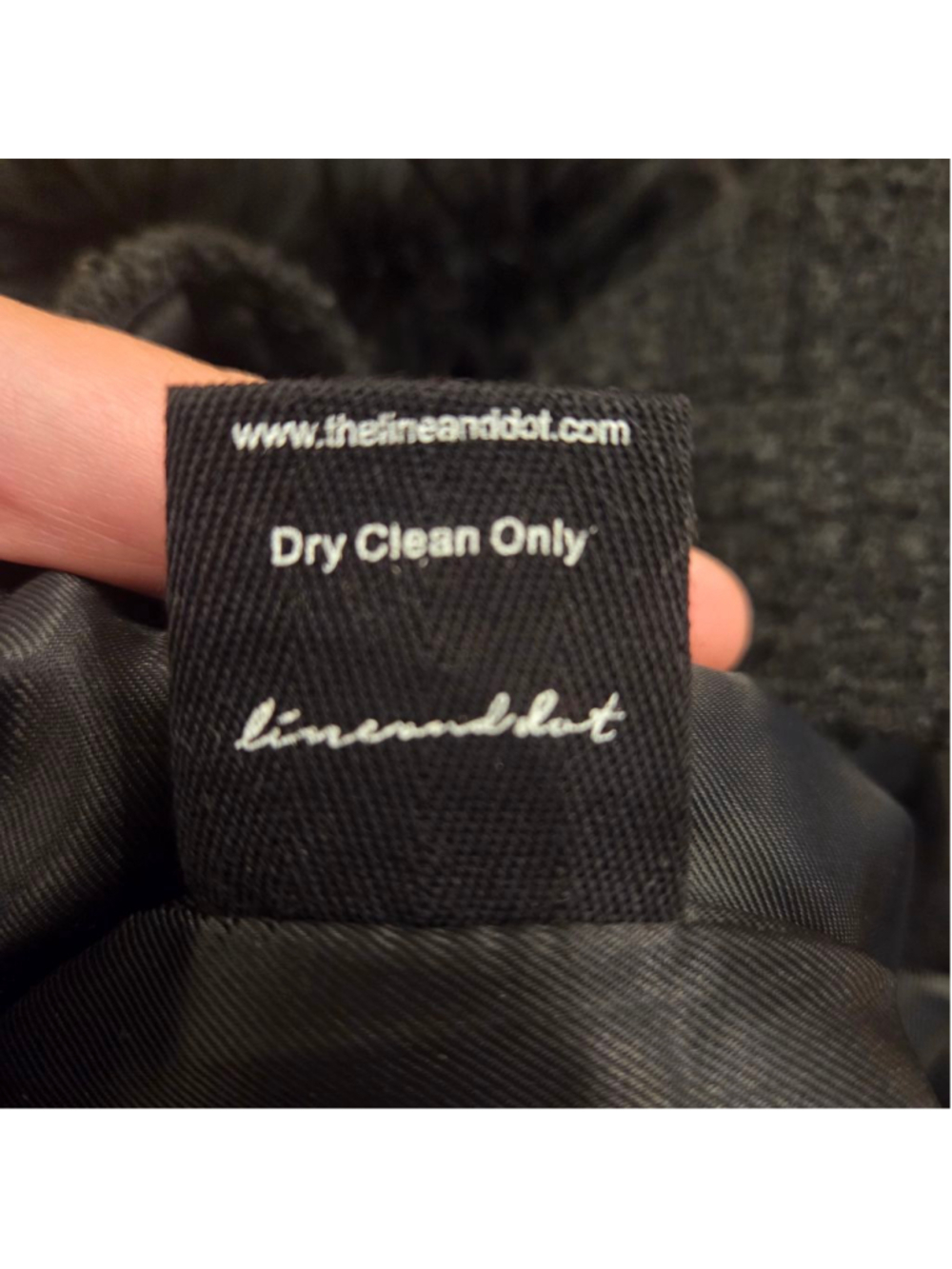 The Line & Dot Marci Ostrich Feather
 Shorts in Black 29"waist - Picture 6 of 6